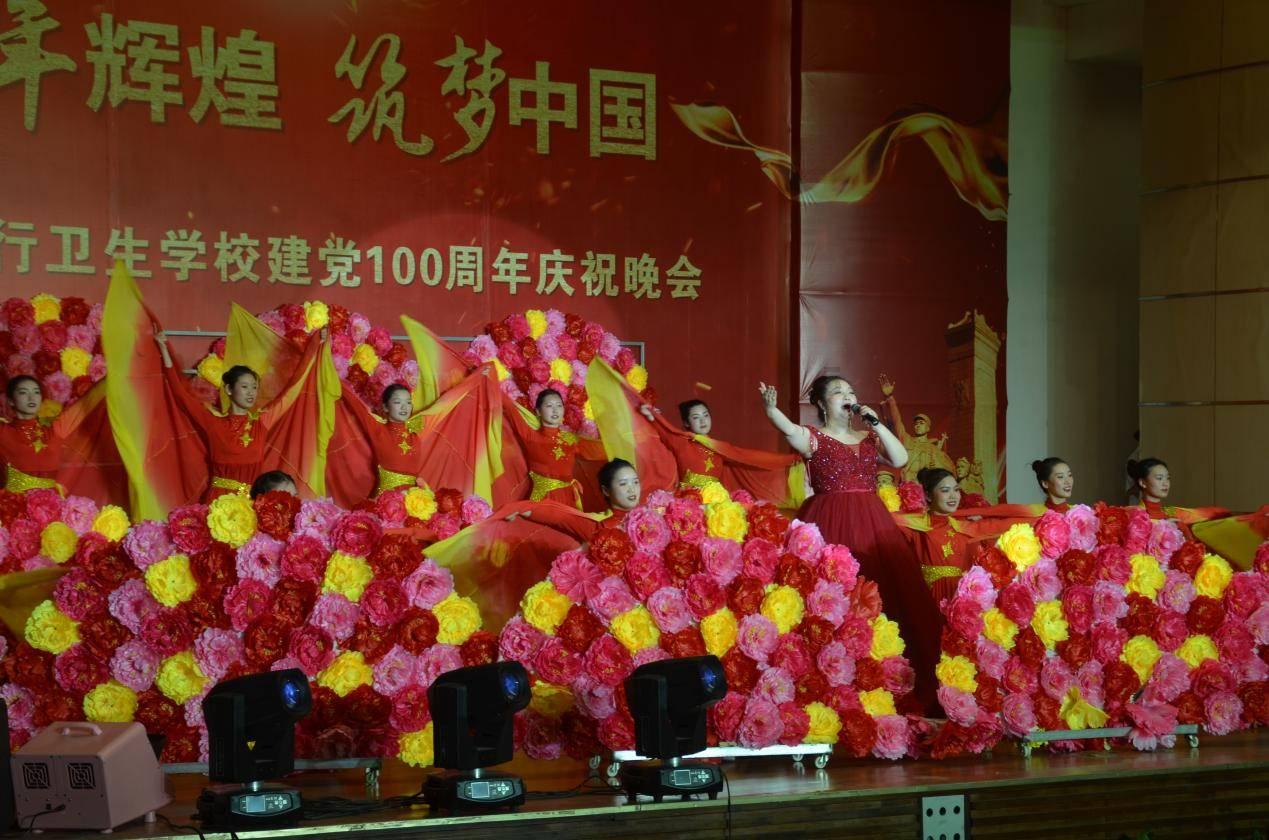 为什么女生要做大部分家务？游戏画面